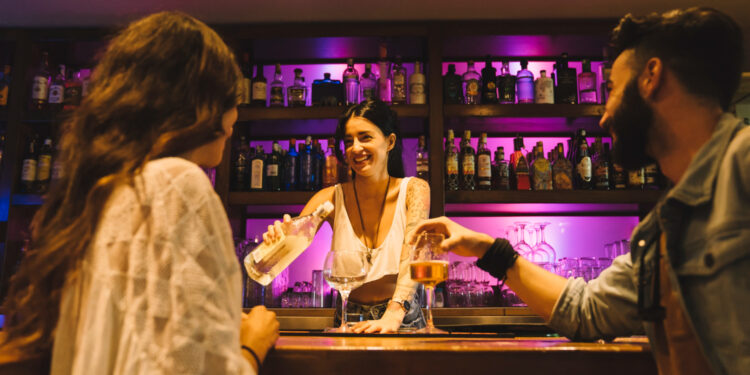 Vida noturna no Cariri: conheça os bares em Juazeiro do Norte