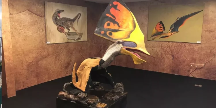 exposição do fóssil à vida no Cariri Shopping