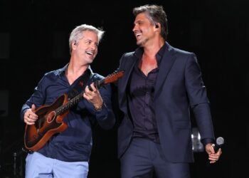 Victor e Léo e Pedro Sampaio